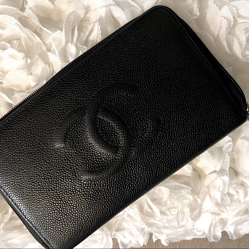 Chanel Zip-around wallet!